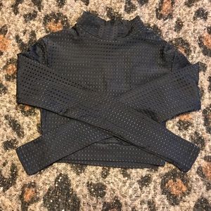 ❌SOLD❌Acacia Black Indo Crop Rashguard